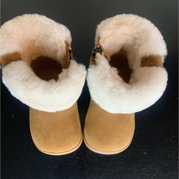 UGG Baby Girl RAMONA Boot CHESTNUT Suede INFANT Size 2/3 Small 6-12 Months - Picture 2 of 12
